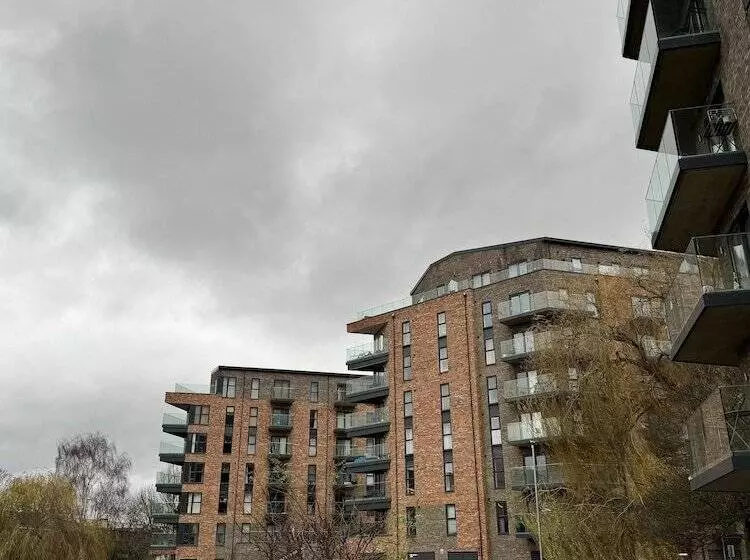 Luxury Apartment In Dartford