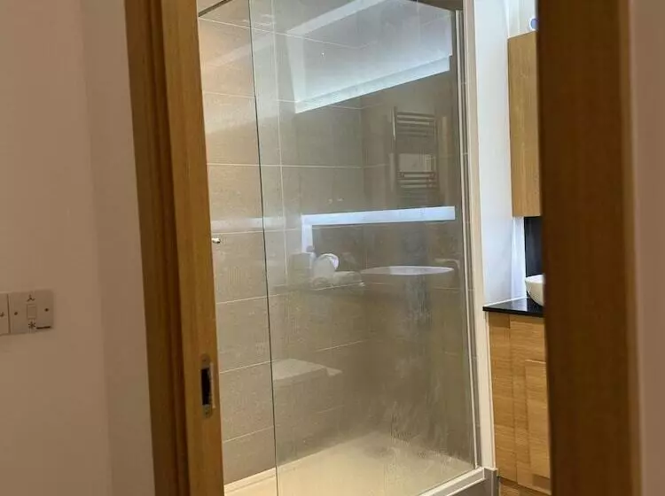 Luxury Apartment In Dartford