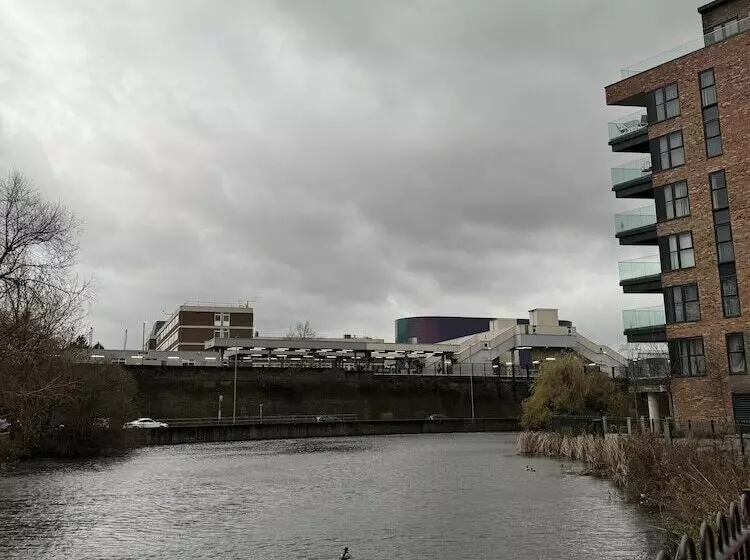 Luxury Apartment In Dartford