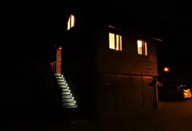 The Studio, Upper House Farm, Crickhowell