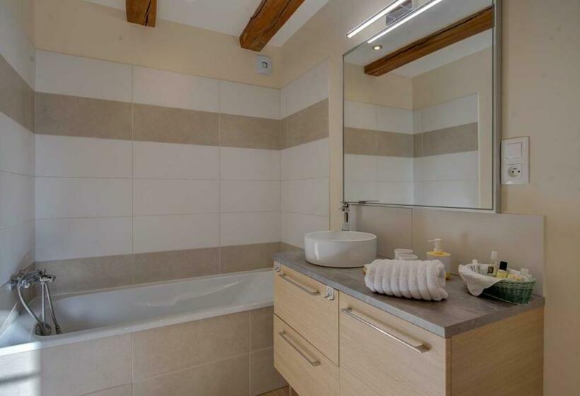 Ancienne Ferme Typique Du Périgord   Gite Du Pas De La Mignonne