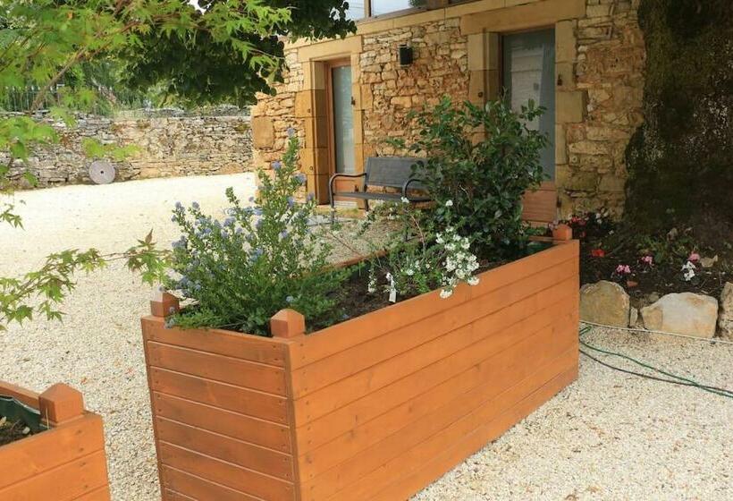 Ancienne Ferme Typique Du Périgord   Gite Du Pas De La Mignonne