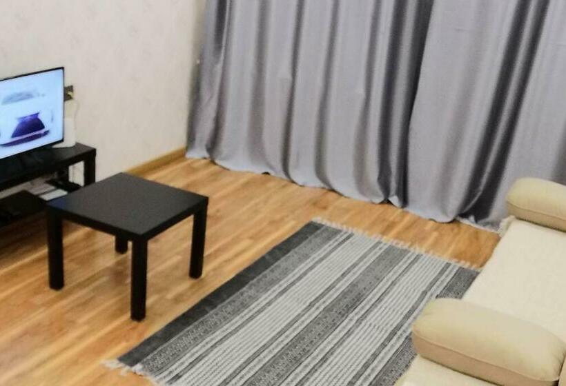 City Centre Entire Apartment, Condo