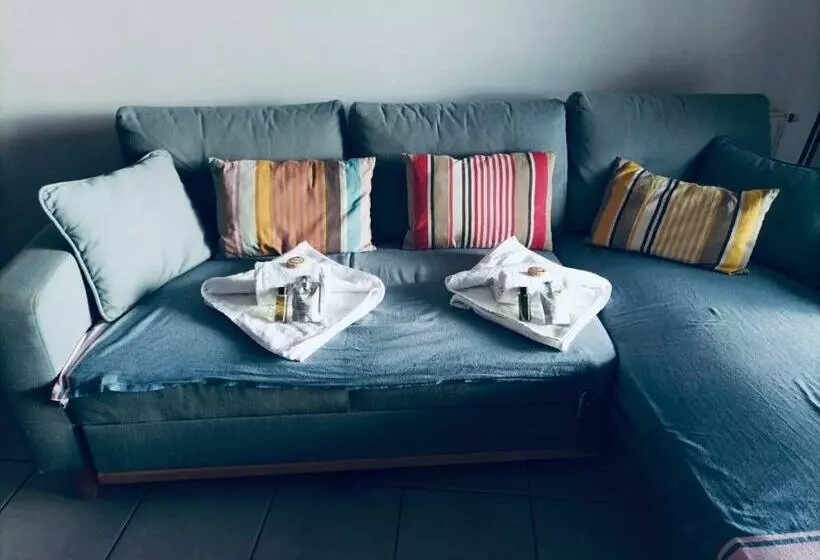 Le Tout à Pied!