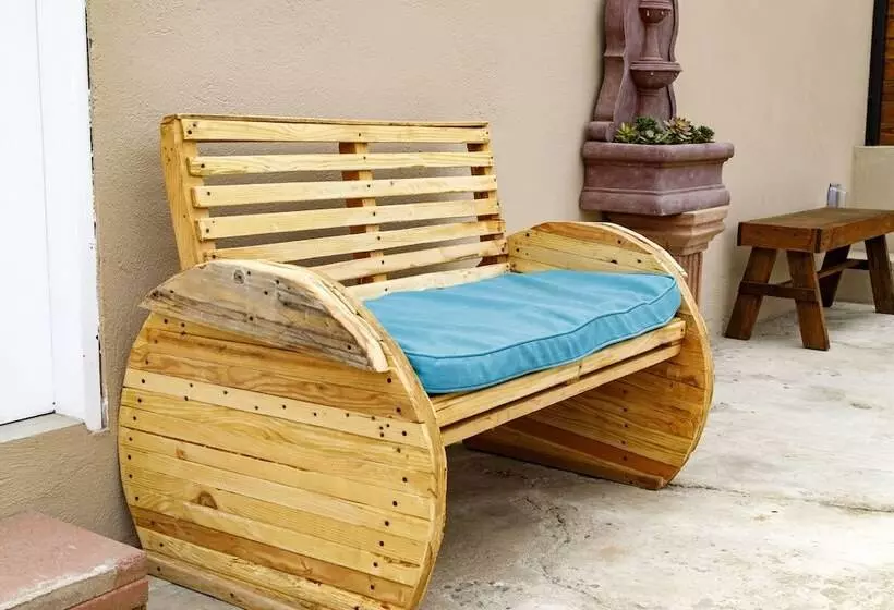 Seaside Adventure Lodging