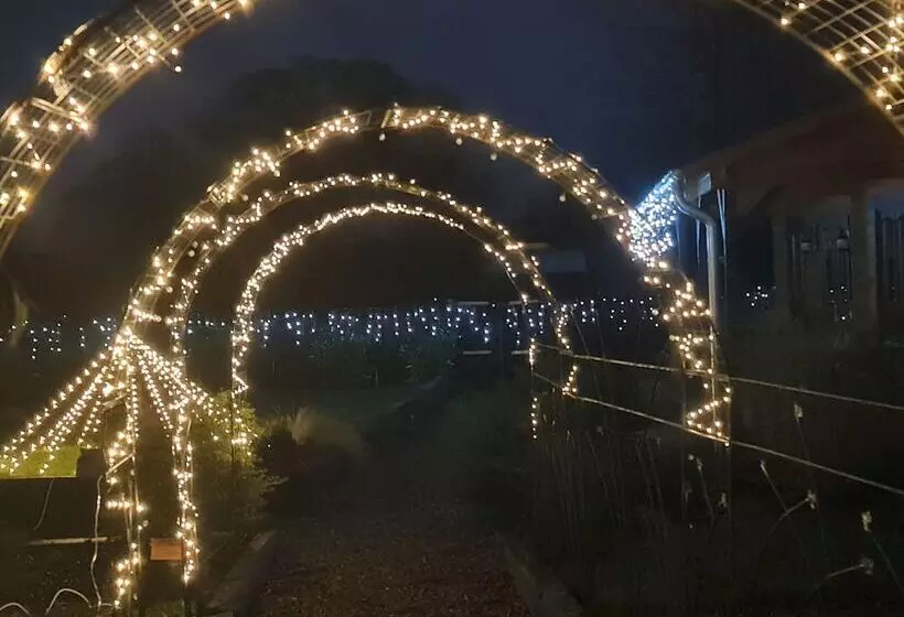 The Malvern Hills Courtyard Cabins