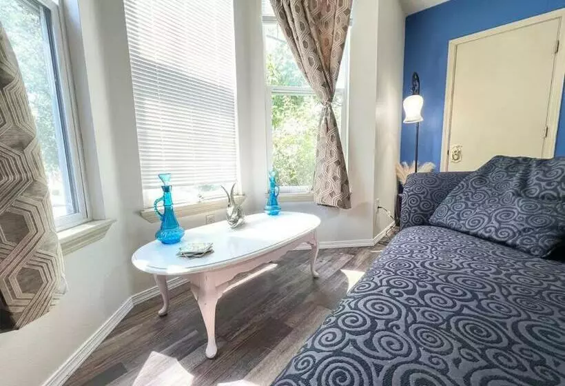 Alice  The Wonderland Experience