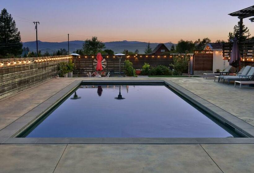 Farm To Table Hideaway In Healdsburg