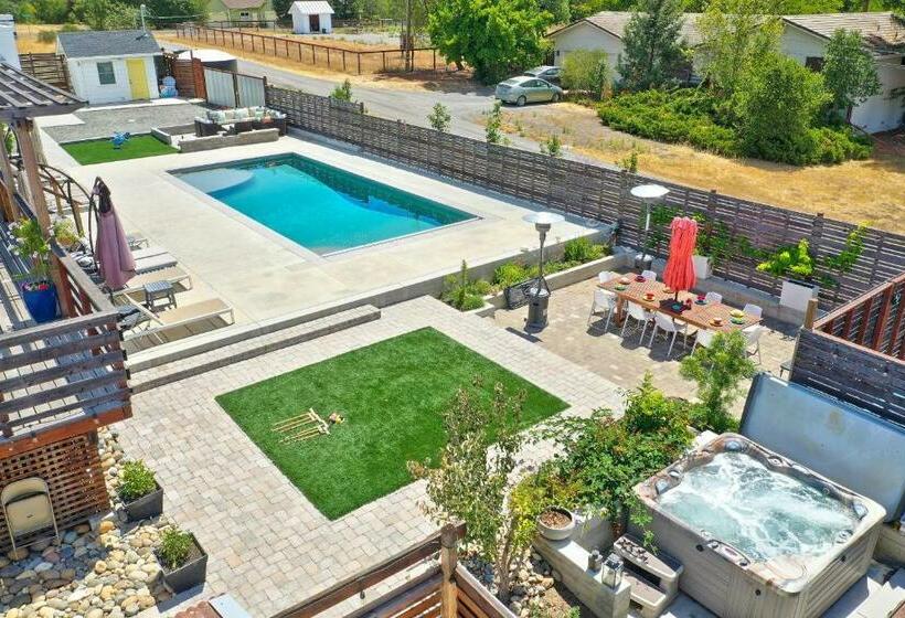Farm To Table Hideaway In Healdsburg