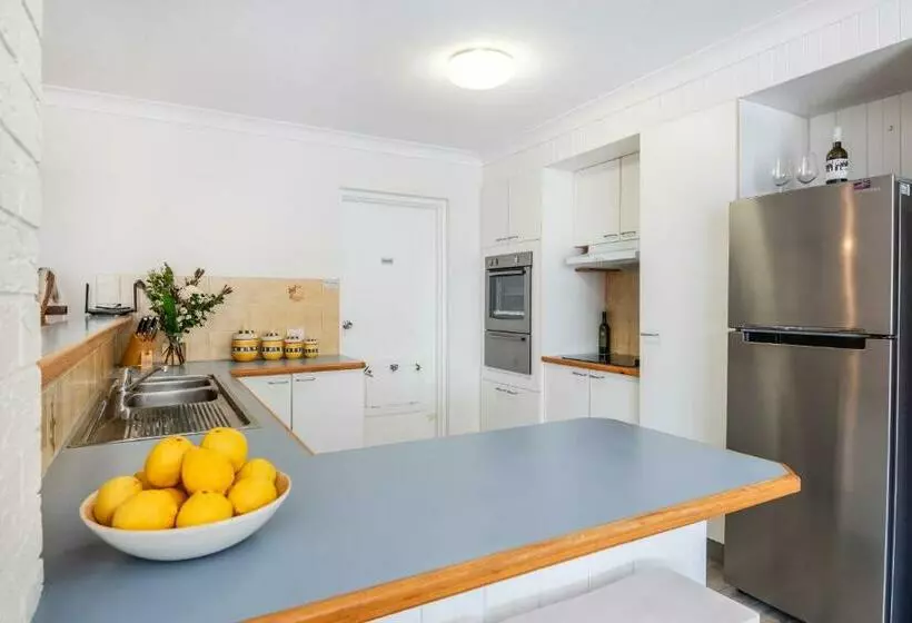 Sawtell Beachfront Villa   2 Mins To Everything!