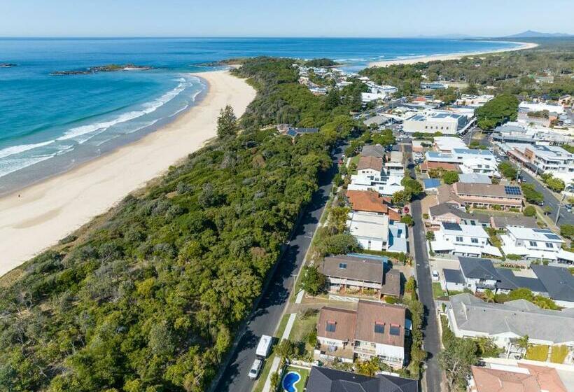 Sawtell Beachfront Villa 2 Mins To Everything!
