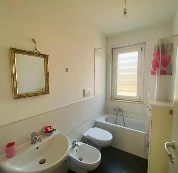 Tiresia Apartament 3 Bedrooms