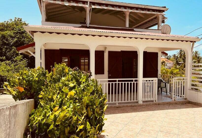 Villa En Bord De Mer A Le Gosier Avec Vue Magnifique