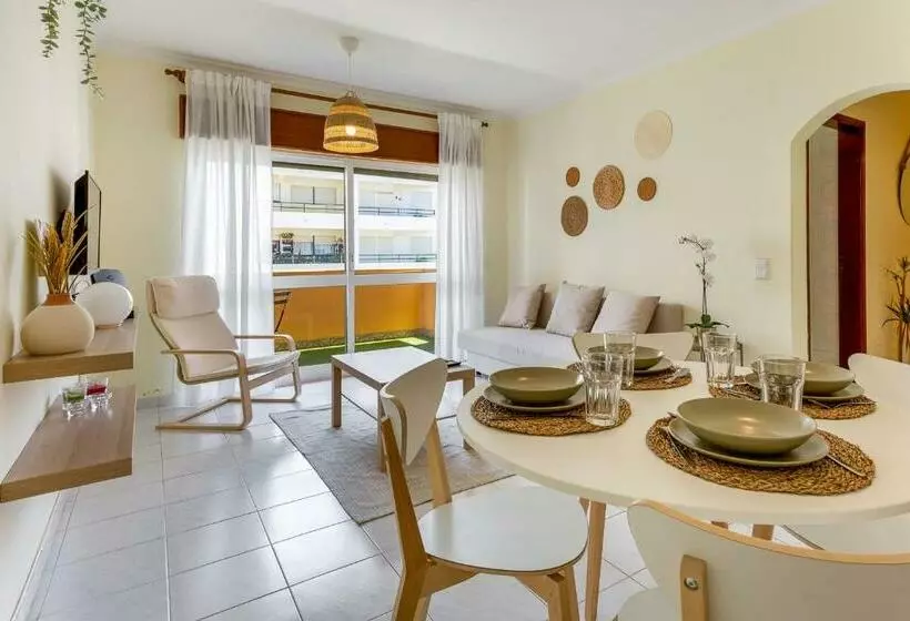 1br Infante Flat In Quarteira By Lovelystay