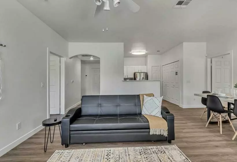 Gorgeous Ground Floor Unit Attached Garage
