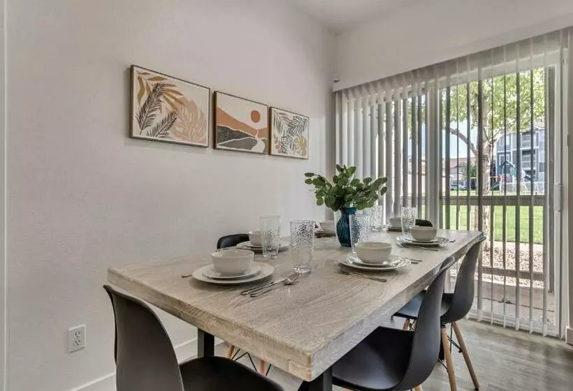Gorgeous Ground Floor Unit Attached Garage