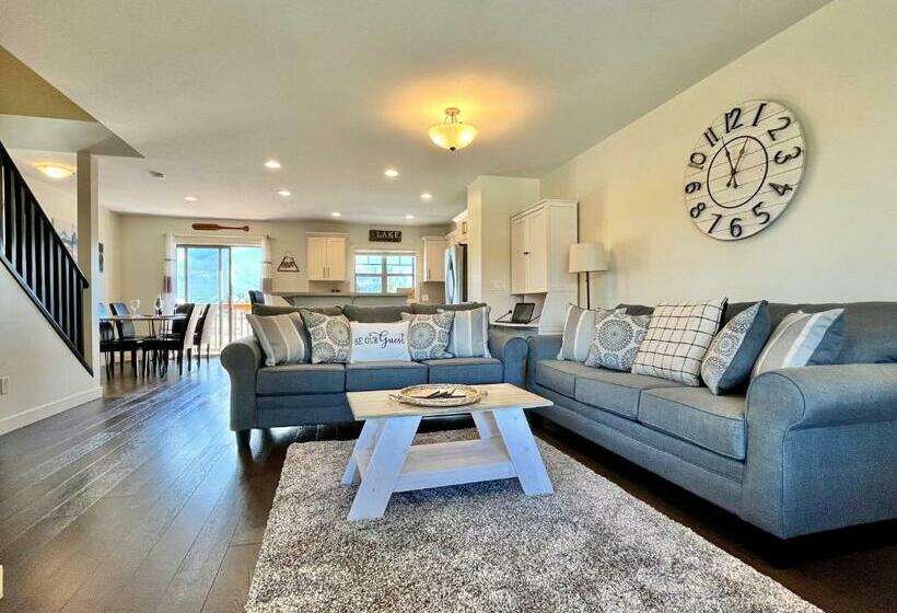 Perfect Base Invermere 3bd Townhouse Mt Views With Garage