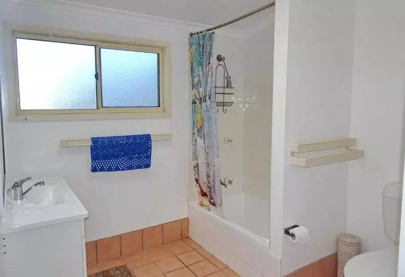 Bundi Hat Head   Bring Your Own Linen