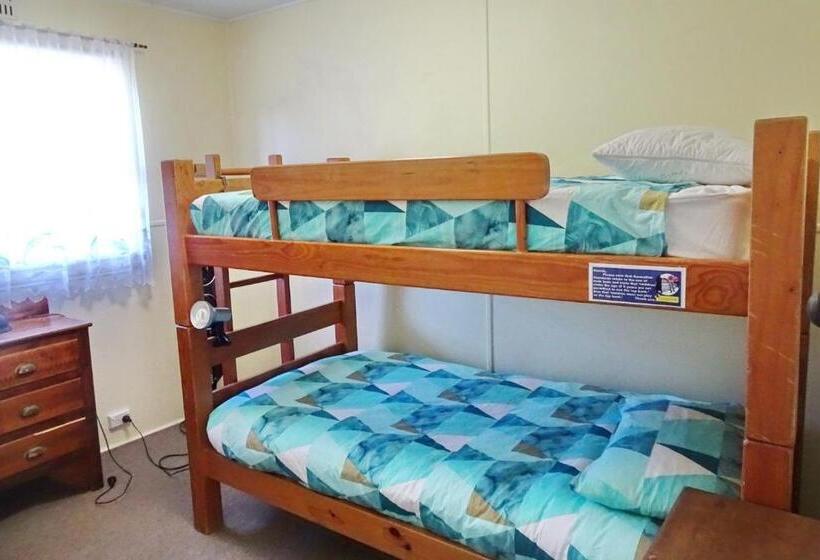 Bundi Hat Head Bring Your Own Linen