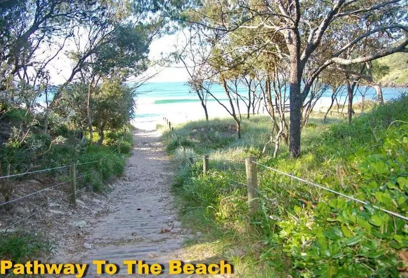 Bundi Hat Head   Bring Your Own Linen