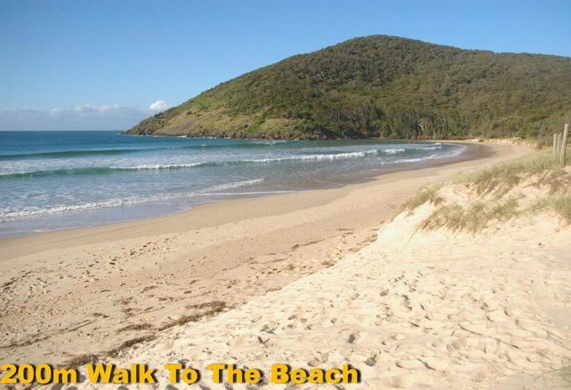 Bundi Hat Head Bring Your Own Linen