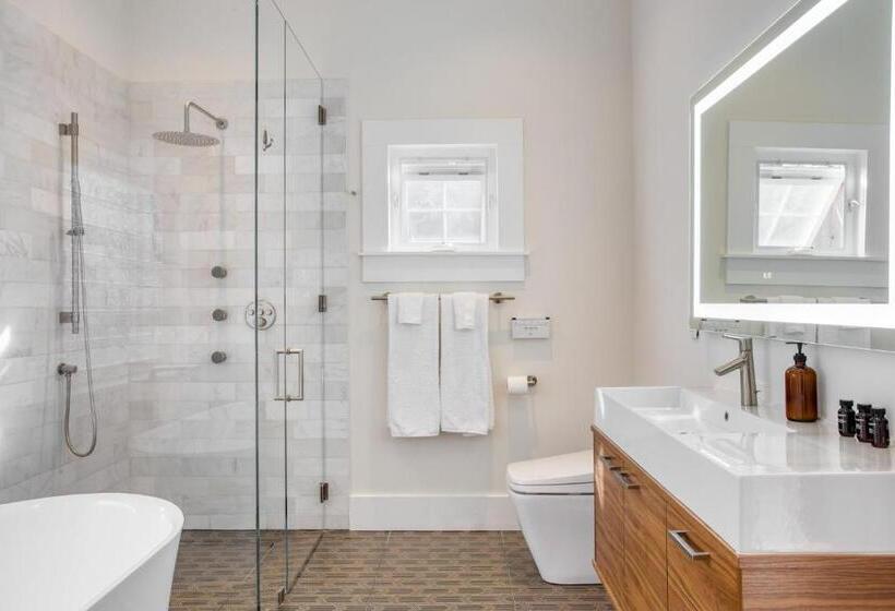 Ramsey By Avantstay Modern Character Home In Austin W/ Pool!