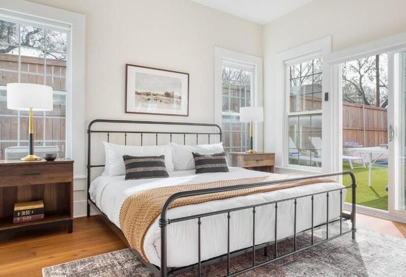 Ramsey By Avantstay Modern Character Home In Austin W/ Pool!