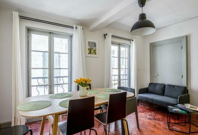 Splendid Apartment With A Terrasse And A Garden Avignon Welkeys