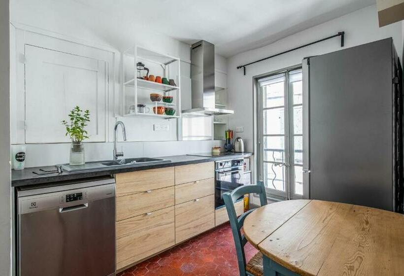 Splendid Apartment With A Terrasse And A Garden Avignon Welkeys
