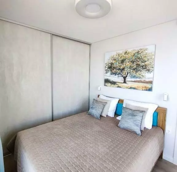 Apartamentai 4f Su įskaičiuotu Pasivažinėjimu Elektriniais Paspirtukais