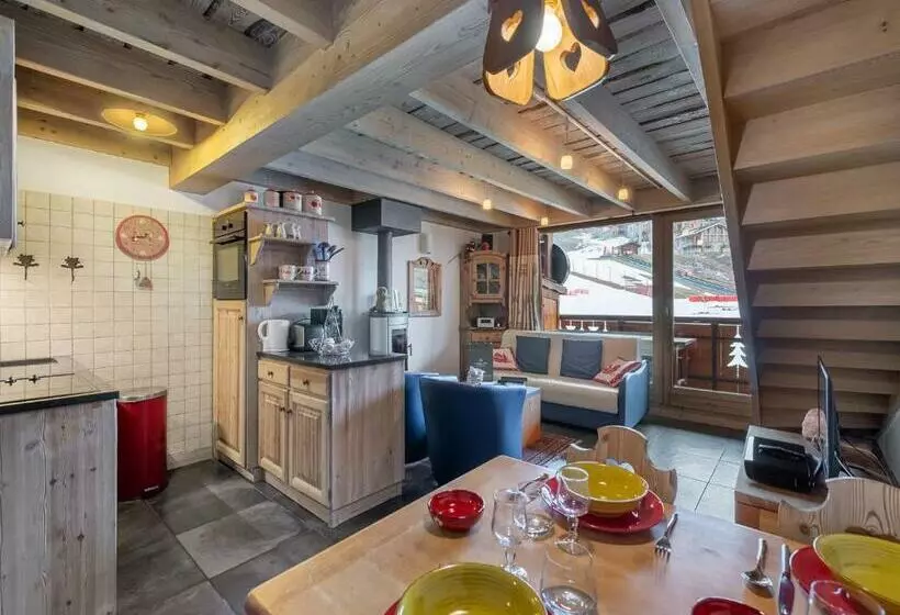 Appartement Cosy Au Pied Des Pistes Avec Mezzanine, Poêle à Bois Et Services Inclus Pour 4 Personnes