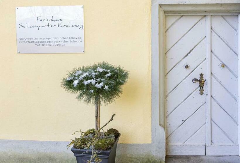 Ein Schlossturm Besticht Mit Spektakulären Ausblicken Ins Jagsttal Und Behaglichen Innenräumen