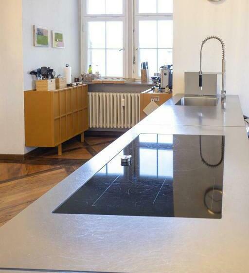 Ein Schlossturm Besticht Mit Spektakulären Ausblicken Ins Jagsttal Und Behaglichen Innenräumen