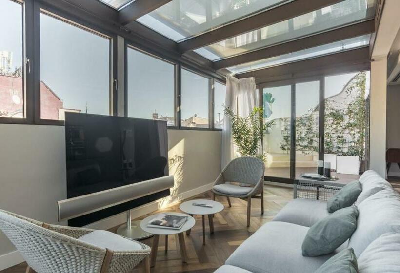Madrid 1915   Luxury Penthouse