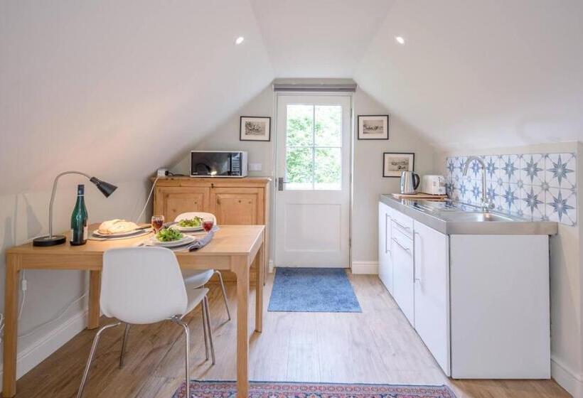 Poplar Farm Cartlodge, Earl Soham