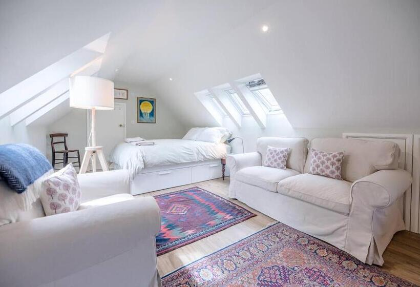 Poplar Farm Cartlodge, Earl Soham