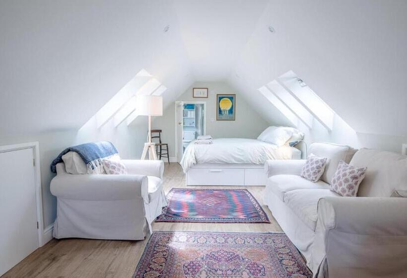 Poplar Farm Cartlodge, Earl Soham