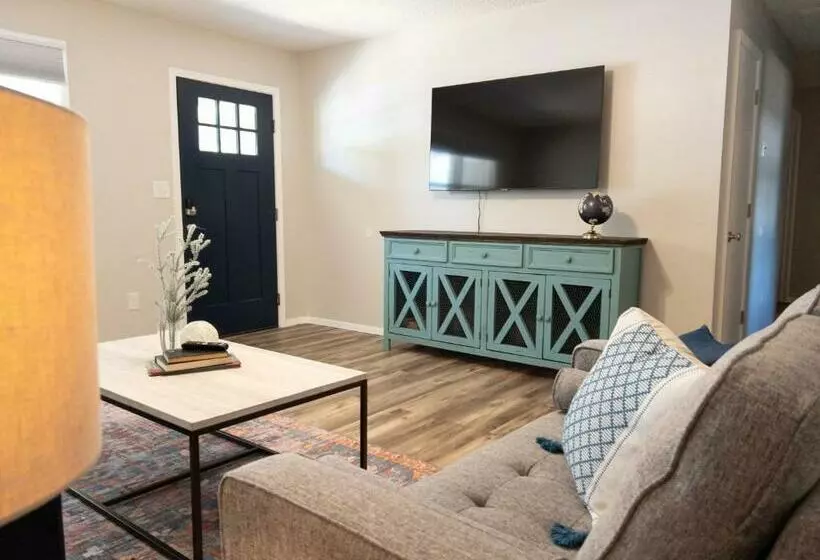 Subtle Comfort And Style In Quiet Neighborhood