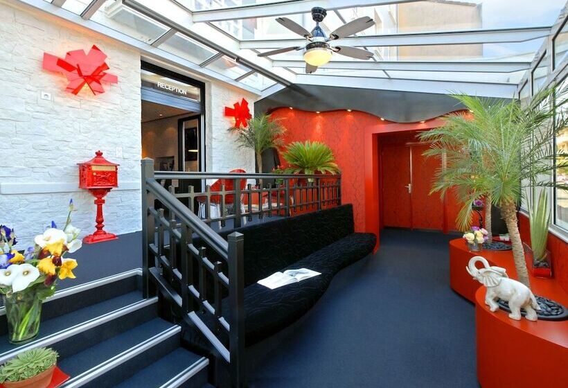 호텔 Calme Des Pins Hôtel Piscine & Spa