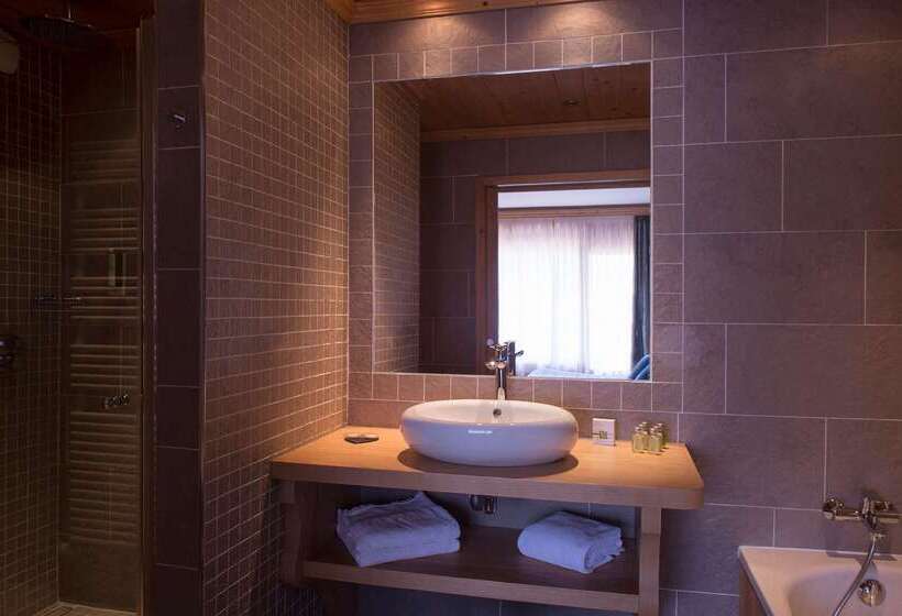 בית מלון כפרי Chalethôtel Neige Et Roc, The Originals Relais