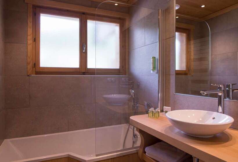 בית מלון כפרי Chalethôtel Neige Et Roc, The Originals Relais