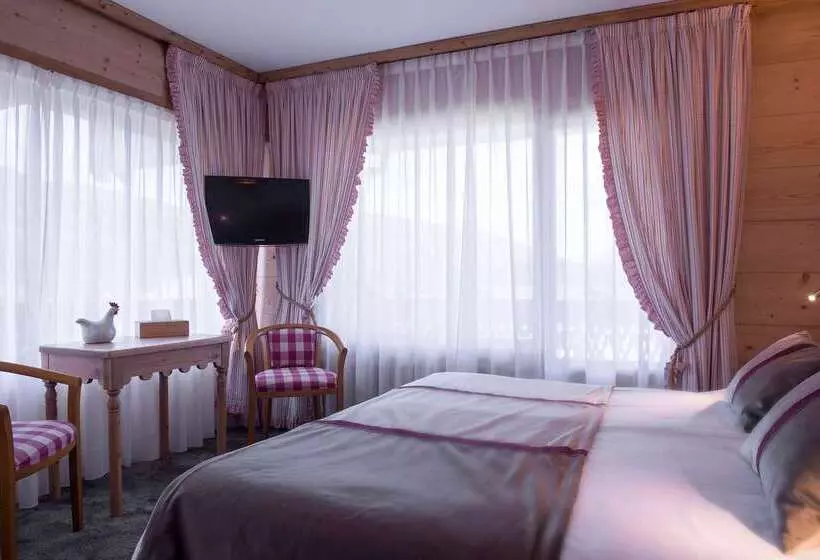 هتل Chalethôtel Neige Et Roc, The Originals Relais