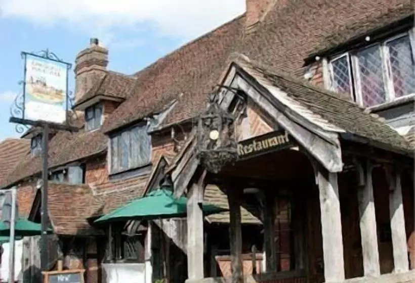 בית מלון כפרי Chequers Inn