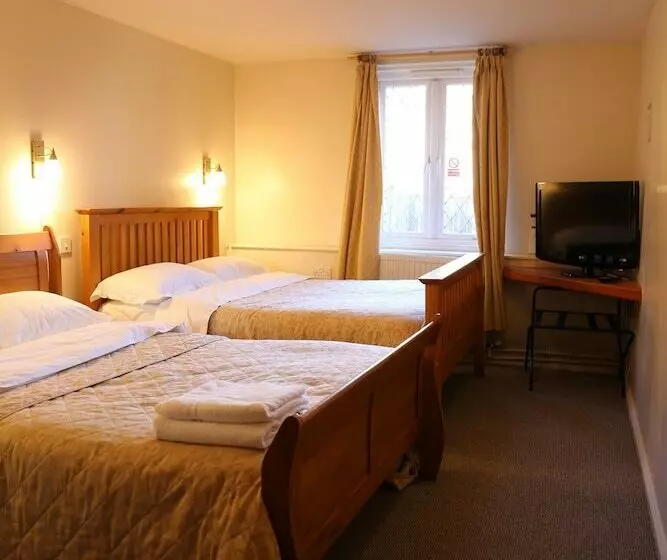 בית מלון כפרי Chequers Inn