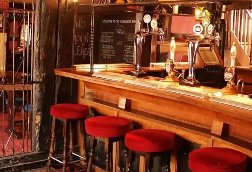 בית מלון כפרי Chequers Inn