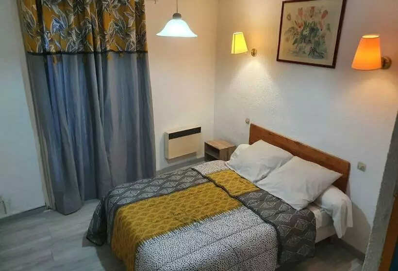 هتل Hôtel Du Champs De Mars