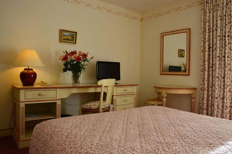 فندق Hôtel Omega