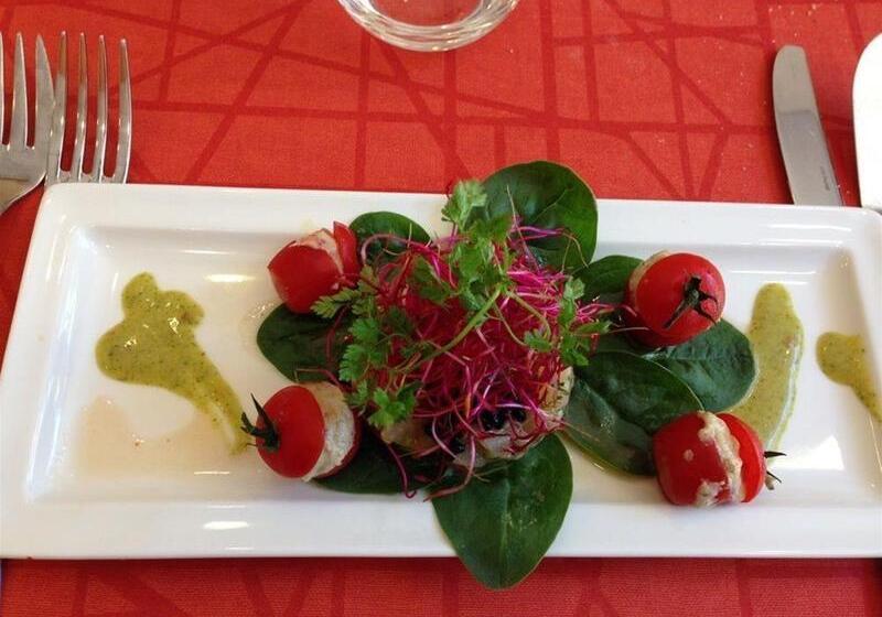 فندق Hôtel Omega