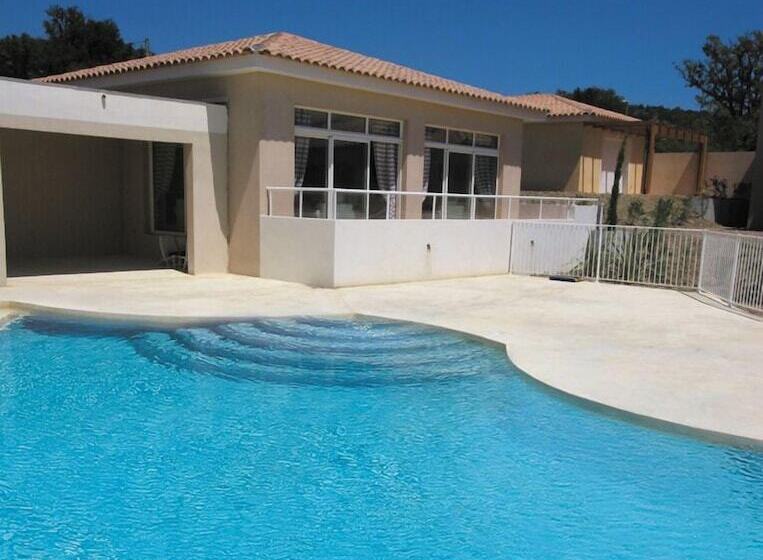 호텔 Résidence Lagrange Vacances Les Bastides Des Chaumettes