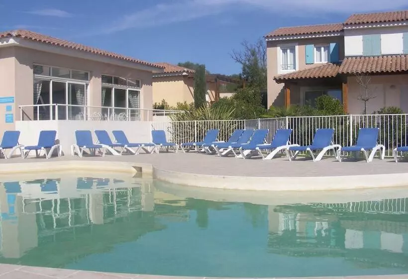 Отель Résidence Lagrange Vacances Les Bastides Des Chaumettes